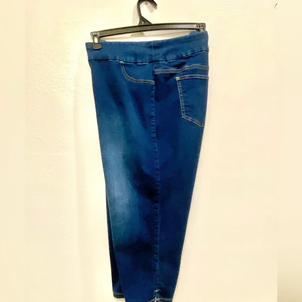 Chico’s Perfect Stretch jean capris , Size 3( XL/16) - Picture 1 of 5